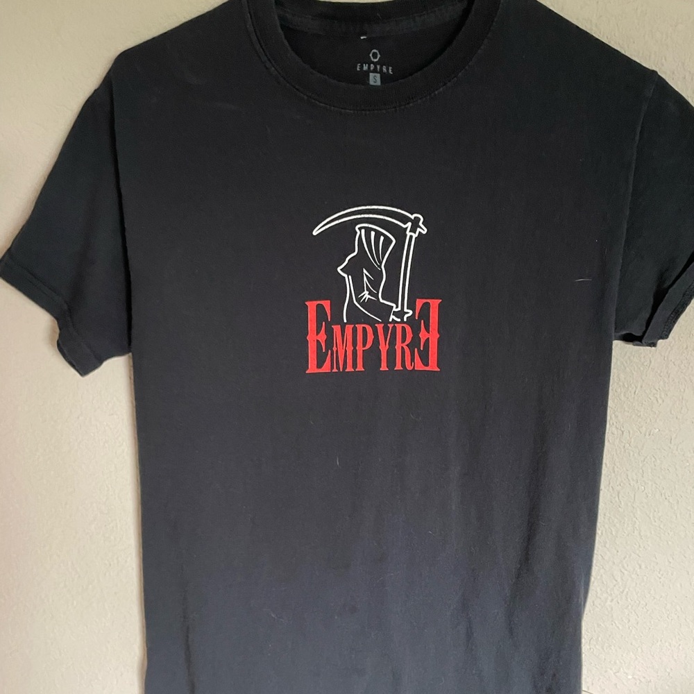 Empire Tshirt